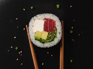 TUNA FUTOMAKI