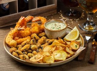 Set din midii și creveți crocanți