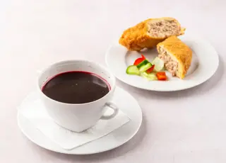 Barszcz z krokietem