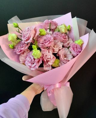 Букет рожевоі еустоми