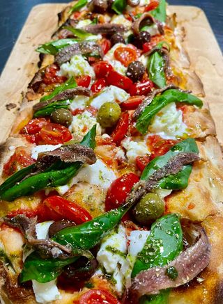 Capperi e acciughe alla pala