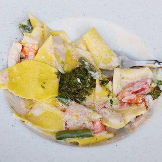 Мальтальяті з куркою, беконом та соусом Песто