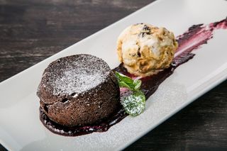 Fondan de ciocolata cu inghetata  