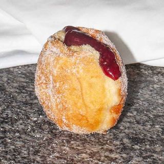 Bola de Berlim Frutos Vermelhos