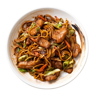 Tallarines udon con ternera