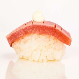 Nigiri tonno scottato e maionese