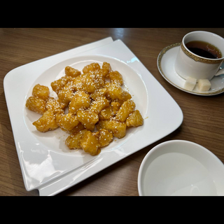 Ананасы в карамели 