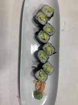 Maki de aguacate y pepino (8 pzs.)