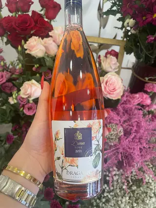 VINO LUNA