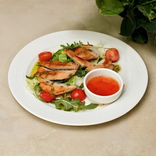 Индейка с легким салатом