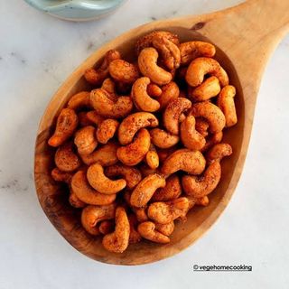 Fried masala cashews 