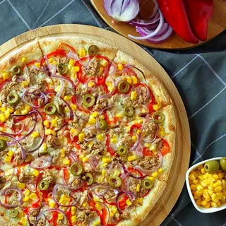 Pizza with Tuna