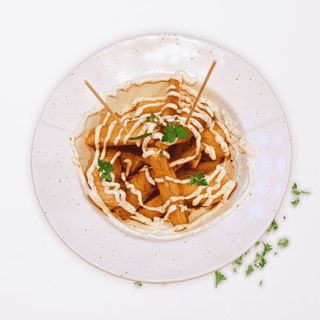 Yuca Frita Con Salsa Verde (Ración)