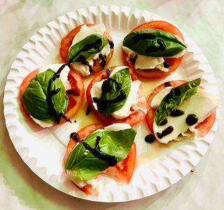Ensalada caprese mozzarella de bufala