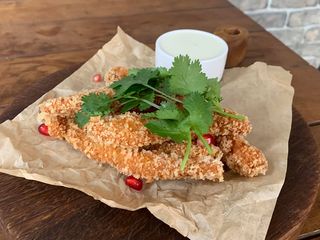 Курячі палички з соусом дорблю (150г)