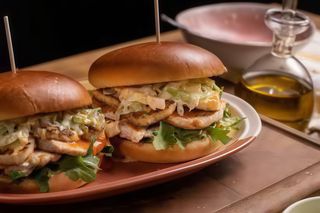 Hamburguesa Pollo Completa