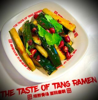 C10 Cetrioli agropiccanti 酸辣黄瓜