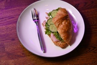 Корнетті Іванківський з шинкою