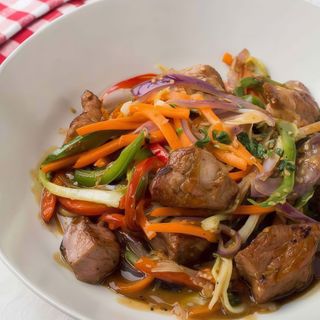 50. Cerdo Con Verduras