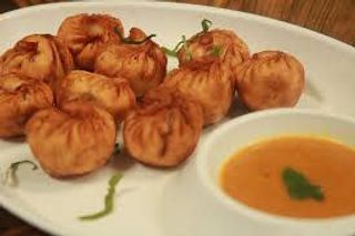 Fry Momo (8 Uds.)