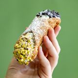 Cannollo Grande Con Ricota Clásica