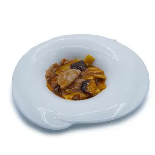 Manzo con funghi e bambu