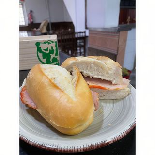 Bocadillo De Lomo