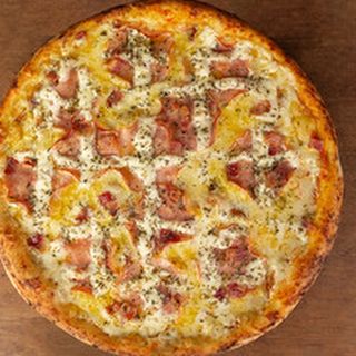 Пица с шунка, кашкавал, чушки и сметана (1200г)