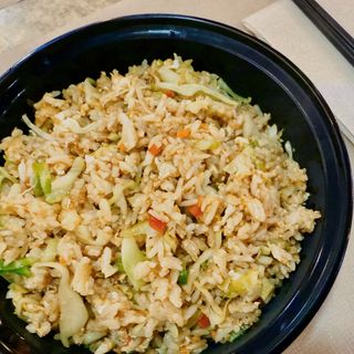 蔬菜鸡蛋炒饭Arroz frito con verdura y huevo