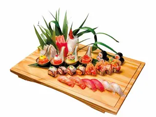142 Menu 58 pezzi + 3 bibite
