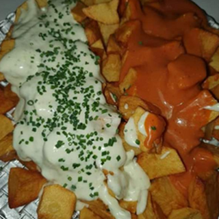 Ración De Patatas Bravioli