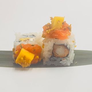 200 - Ebi mango roll