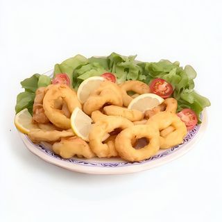 Calamares Fritos Con Ensalada