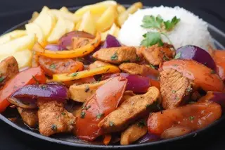 Salteado De Pollo