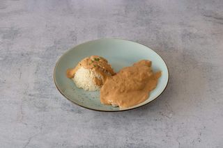 Piletina u sosu od kikirikija 1kg