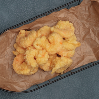 ПОП КОРН ИЗ КРЕВЕТОК С СОУСОМ ВАСАБИ 