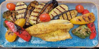 File de biban cu legume la gratar