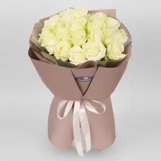Монобукет із білих троянд "White Beauty"