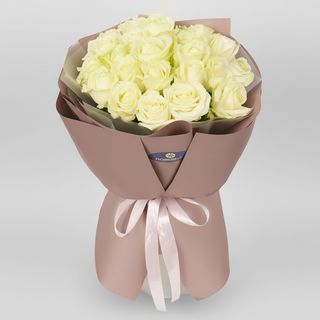 Монобукет із білих троянд "White Beauty"
