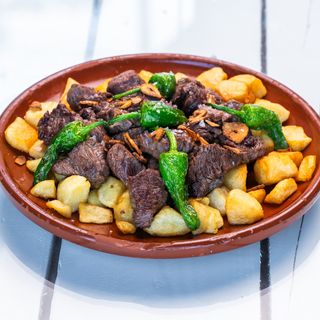 Dados De Solomillo De Vaca Al Ajo Tostado (300 G.)