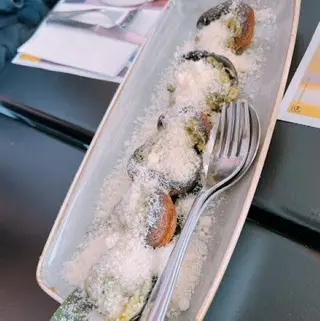 Champiñones Rellenos De Espinacas Y Queso