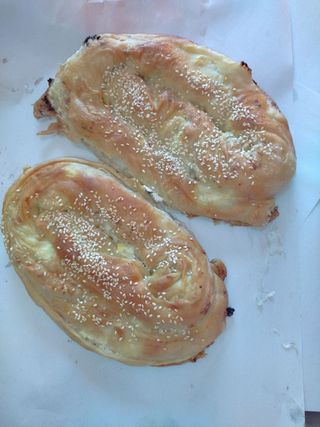 Sukuna pita sa sirom