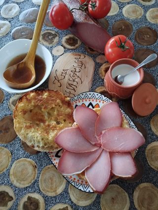 Komplet lepinja sa pršutom