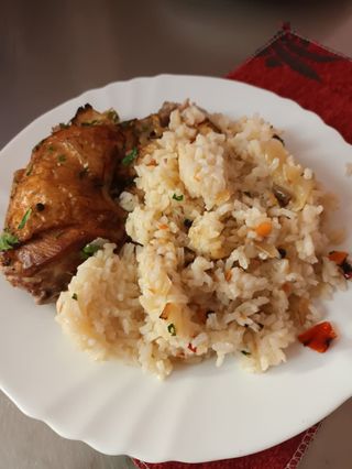 Пиле с ориз (350г)