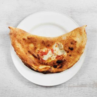 Calzone con salame