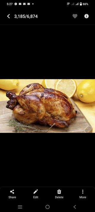 2 Pollo A L’Ast Entero Con Patatas Con (Ensaladas Hawaiana)