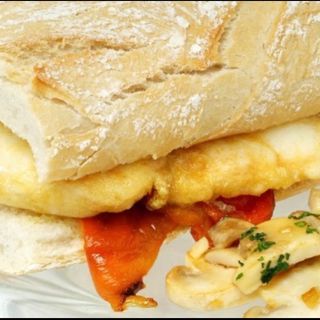 Bocadillo De Tortilla Francesa