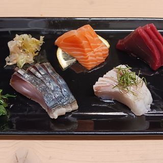 Sashimi Moriawase (12 Pzs.)