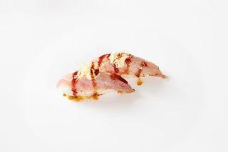 194. Nigiri maguro scottato - 2 pezzi