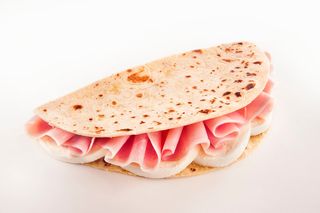 Piadina cotto e mozzarella